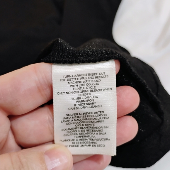 Kasper Classic Black Sleeveless Blouse - Picture 4 of 7